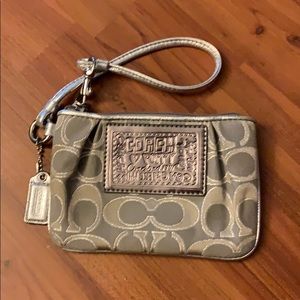 Wristlet